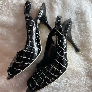 Enzo Angiolini Black patterned heels